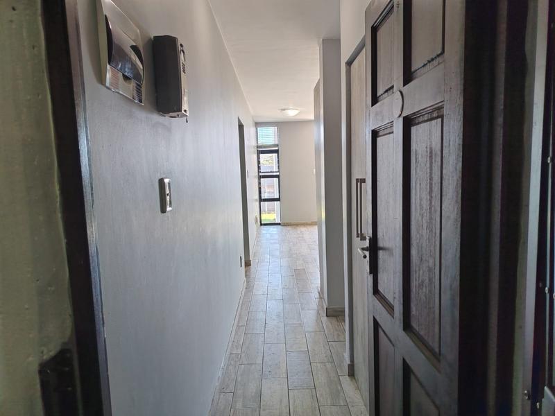 To Let 3 Bedroom Property for Rent in Island View Western Cape